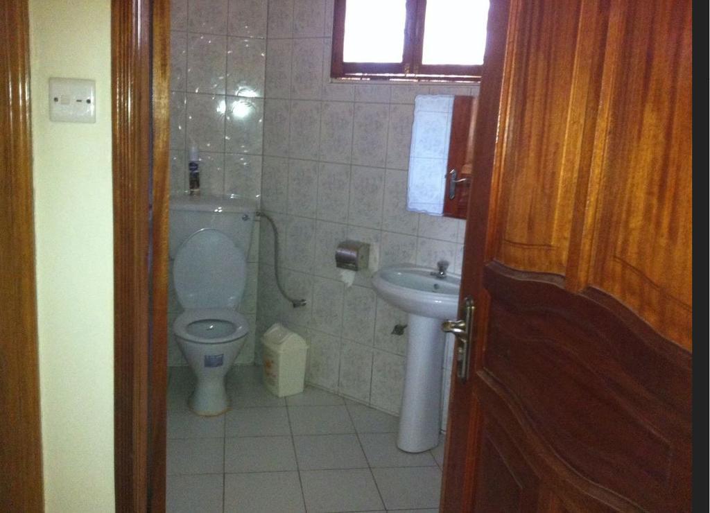 Prestige Resort Cottages Entebbe Extérieur photo