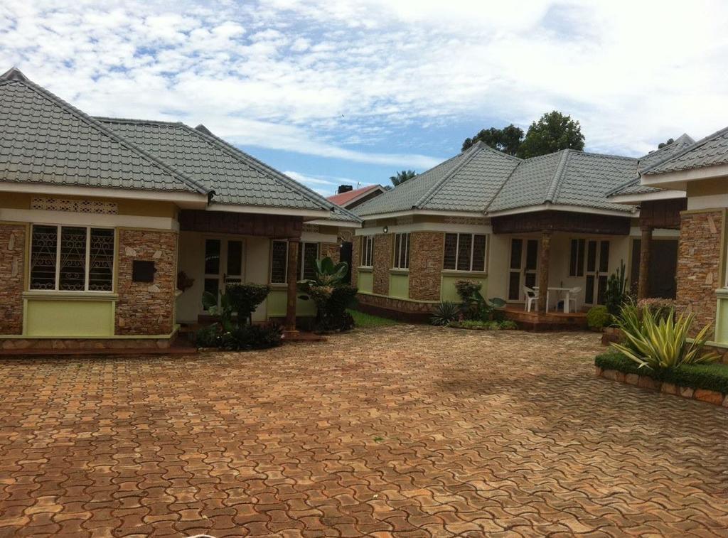 Prestige Resort Cottages Entebbe Extérieur photo