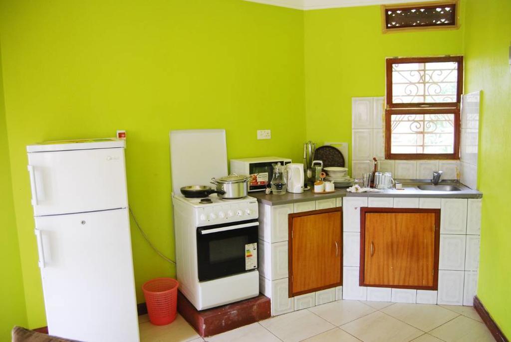Prestige Resort Cottages Entebbe Extérieur photo